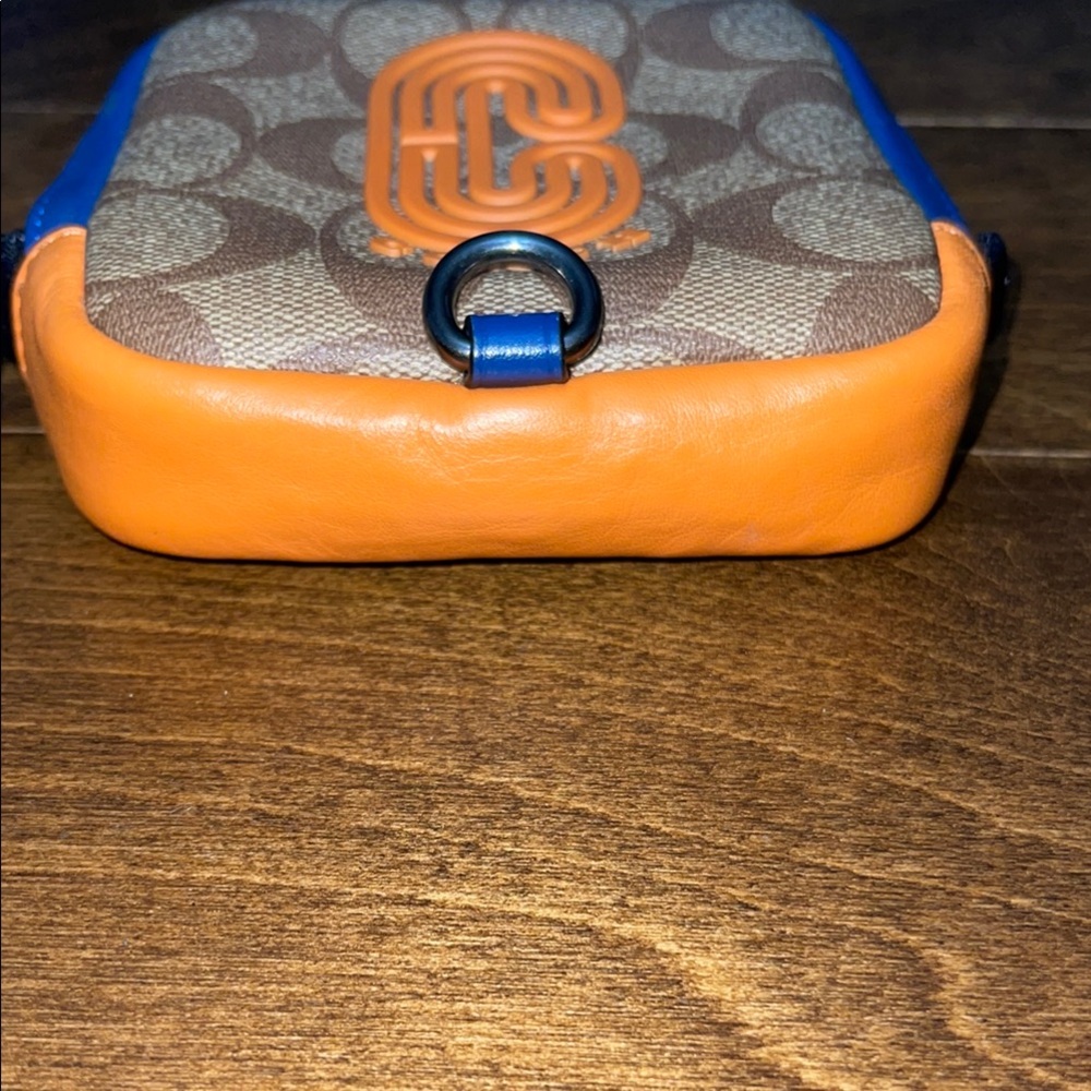 Coach Square Hybrid Pouch - Picture 5 of 7